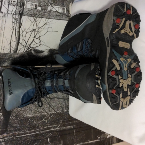 Men's WindRiver Winter Boots - Picture 2 of 4